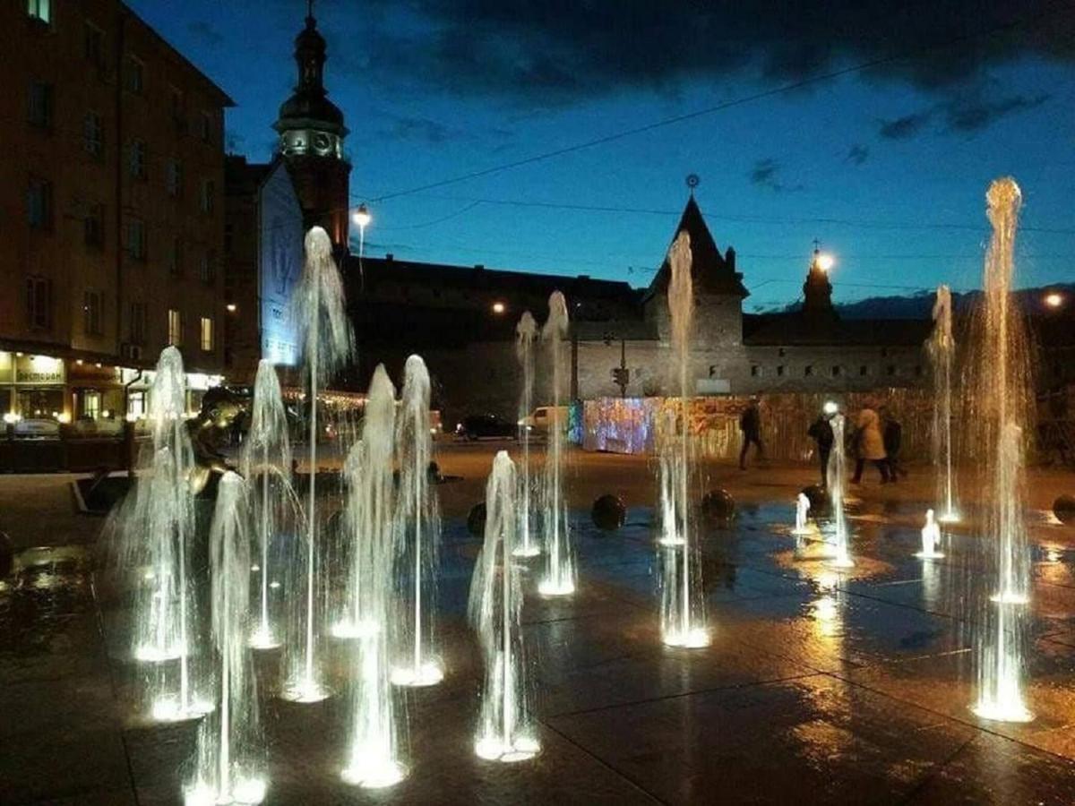 Appartamento Аpartments In The Center On Mitniy Square Leopoli Esterno foto